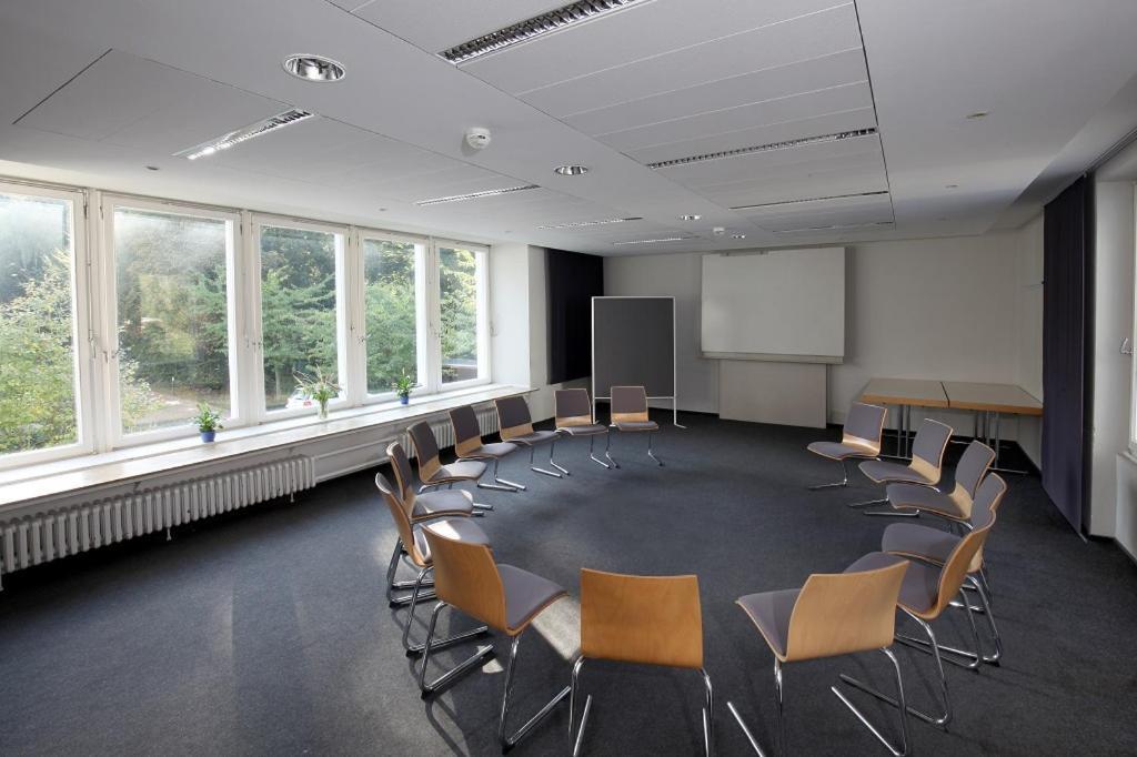Haus Venusberg Jugendbildungsstaette Bonn Bona Exterior foto